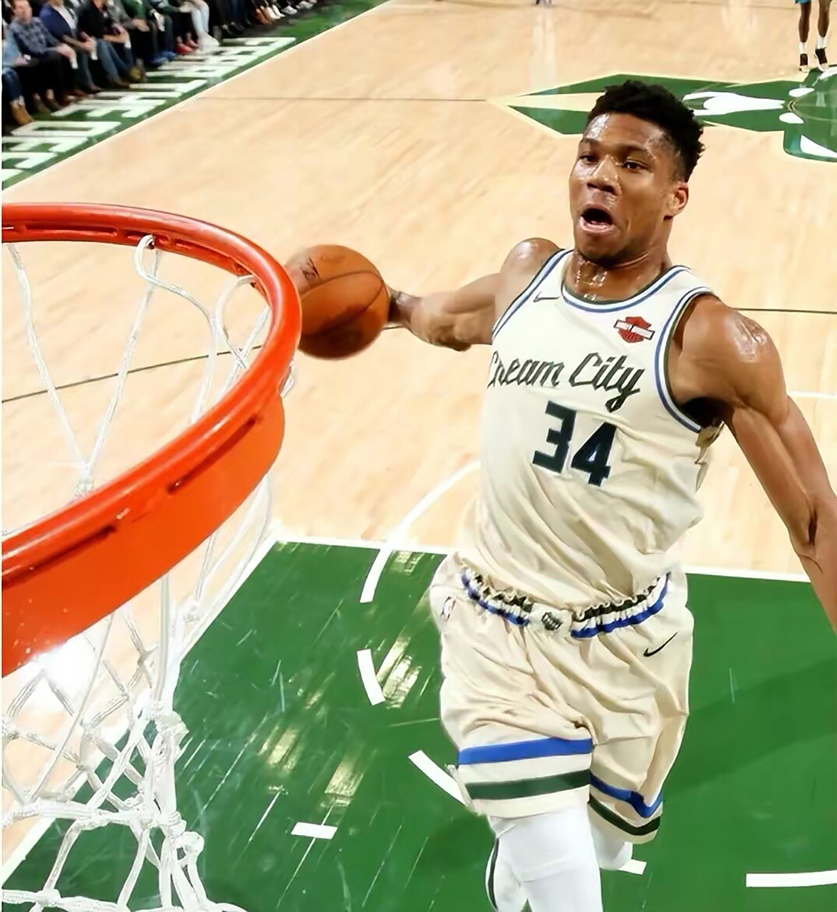 九游客户端-密尔沃基雄鹿队