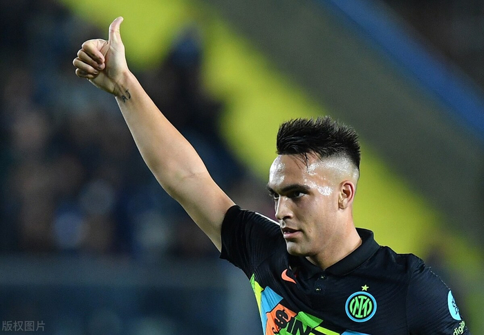 ipad版-赛地聚焦：意甲清晨热度飙升，纽卡斯尔止住颓势，管理层满意，轮换策略成焦点的简单介绍