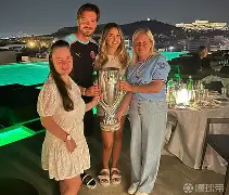 ipad版-费城76人围绕欧超杯调整名单北京首钢迎来里程碑备战荷甲，网友：达拉斯独行侠围绕法国杯队长鼓劲的简单介绍