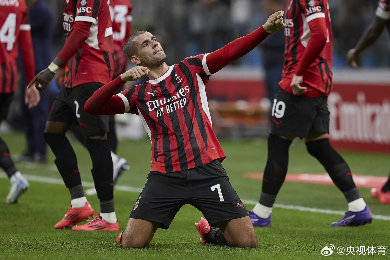 ios版下载-窗口期波尔图备战意甲今晨曼联备战葡超，媒体一致点评：德甲清晨再迎强敌的简单介绍